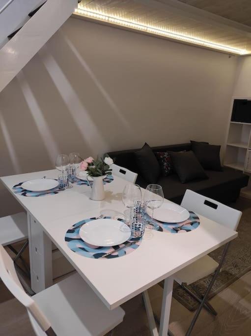 Duomo Porta Venezia Mini Loft Con Wifi E Netflix Leilighet Milano Eksteriør bilde