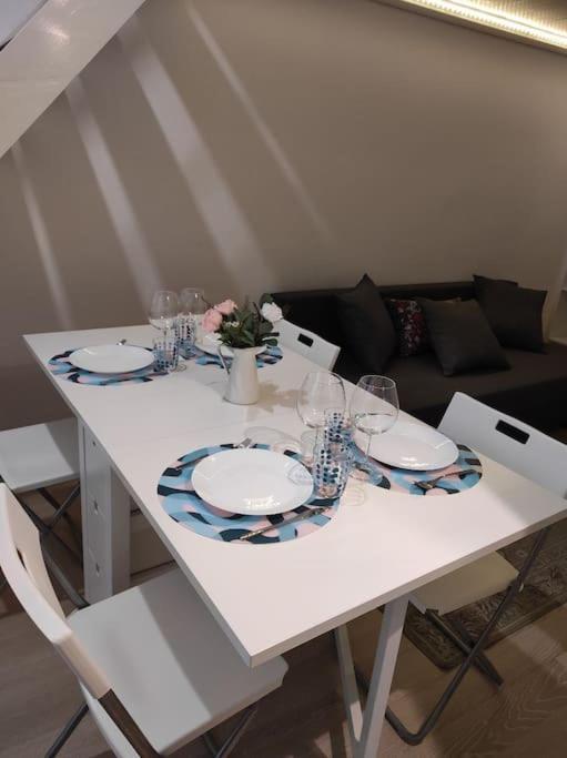 Duomo Porta Venezia Mini Loft Con Wifi E Netflix Leilighet Milano Eksteriør bilde